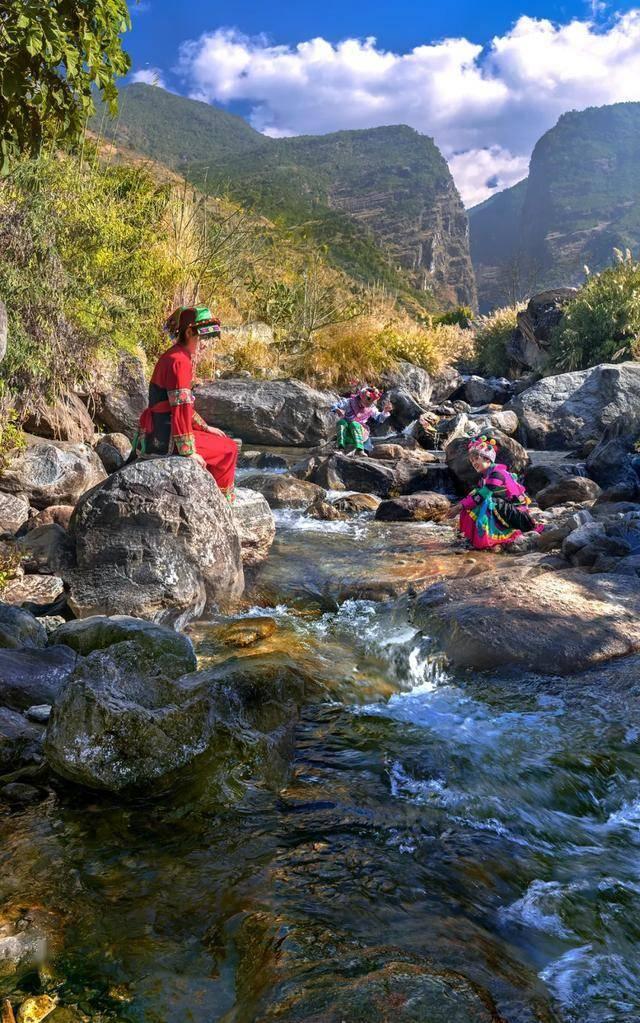 首号恋爱脑,汪小菲离婚协议曝光:给大S每月100万到2038年